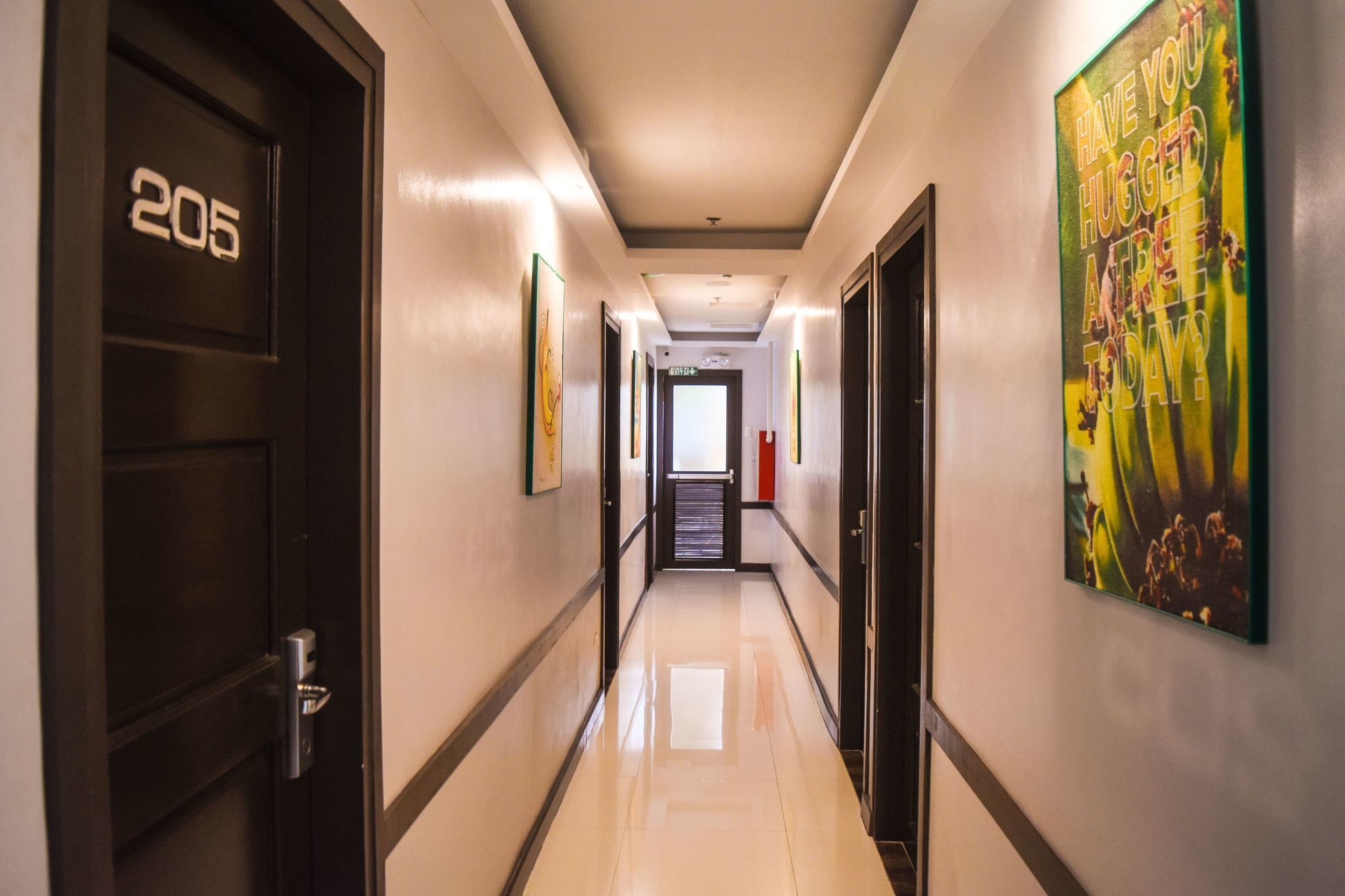 Zen Rooms Pryce Business Park Davao Stadt Exterior foto